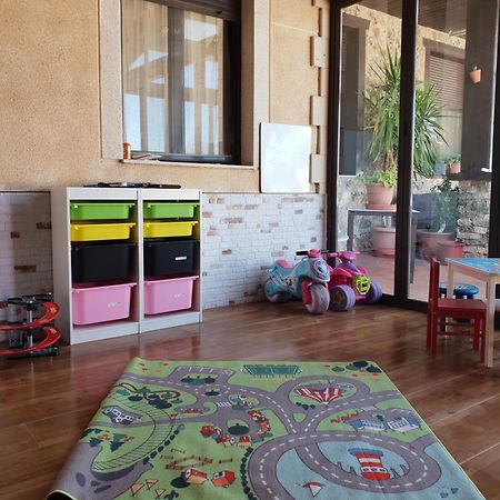 Hostal Cabanas Carboneras de Guadazaón Екстериор снимка