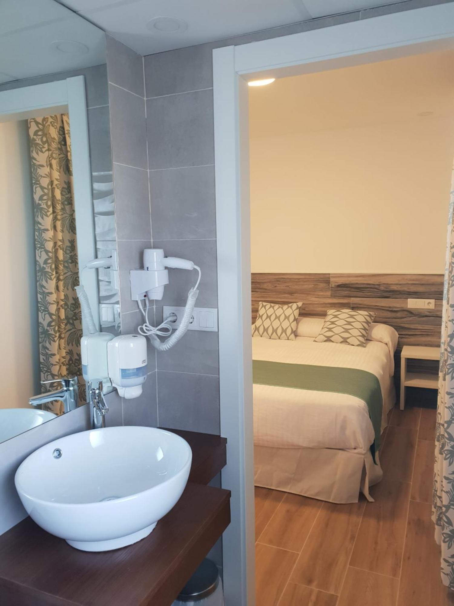 Hostal Cabanas Carboneras de Guadazaón Екстериор снимка