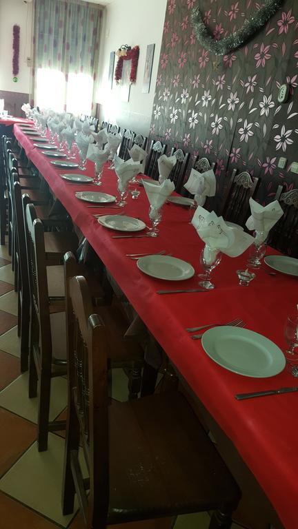 Hostal Cabanas Carboneras de Guadazaón Екстериор снимка